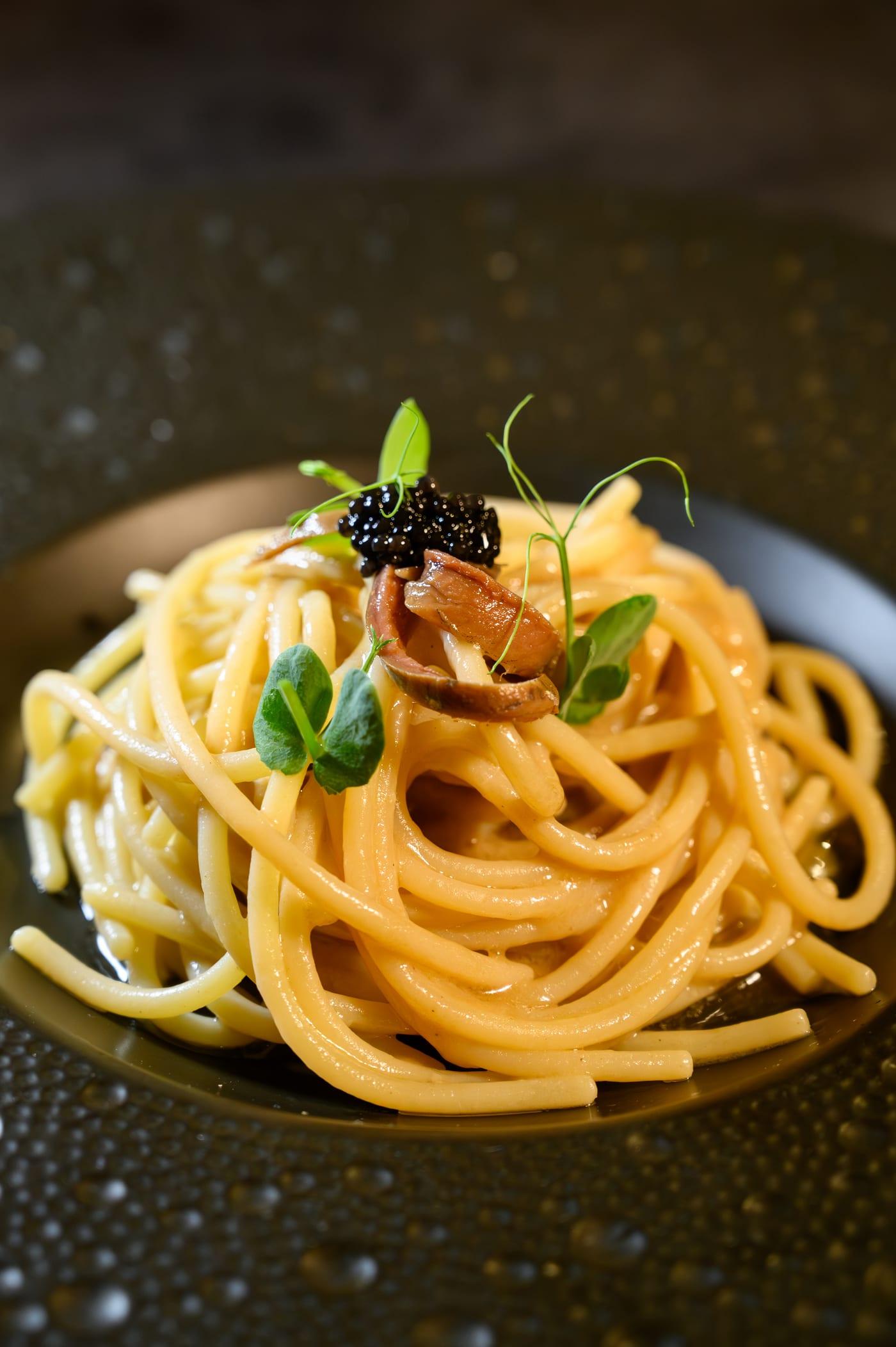 Acciughe e caviale